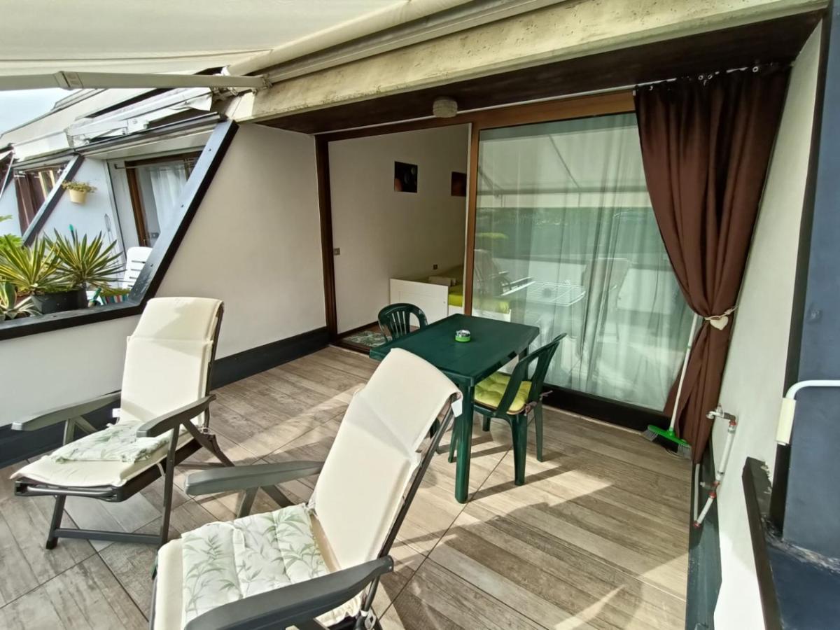 L' Appartamento Del Sole - The Sun Flat Desenzano del Garda Zewnętrze zdjęcie